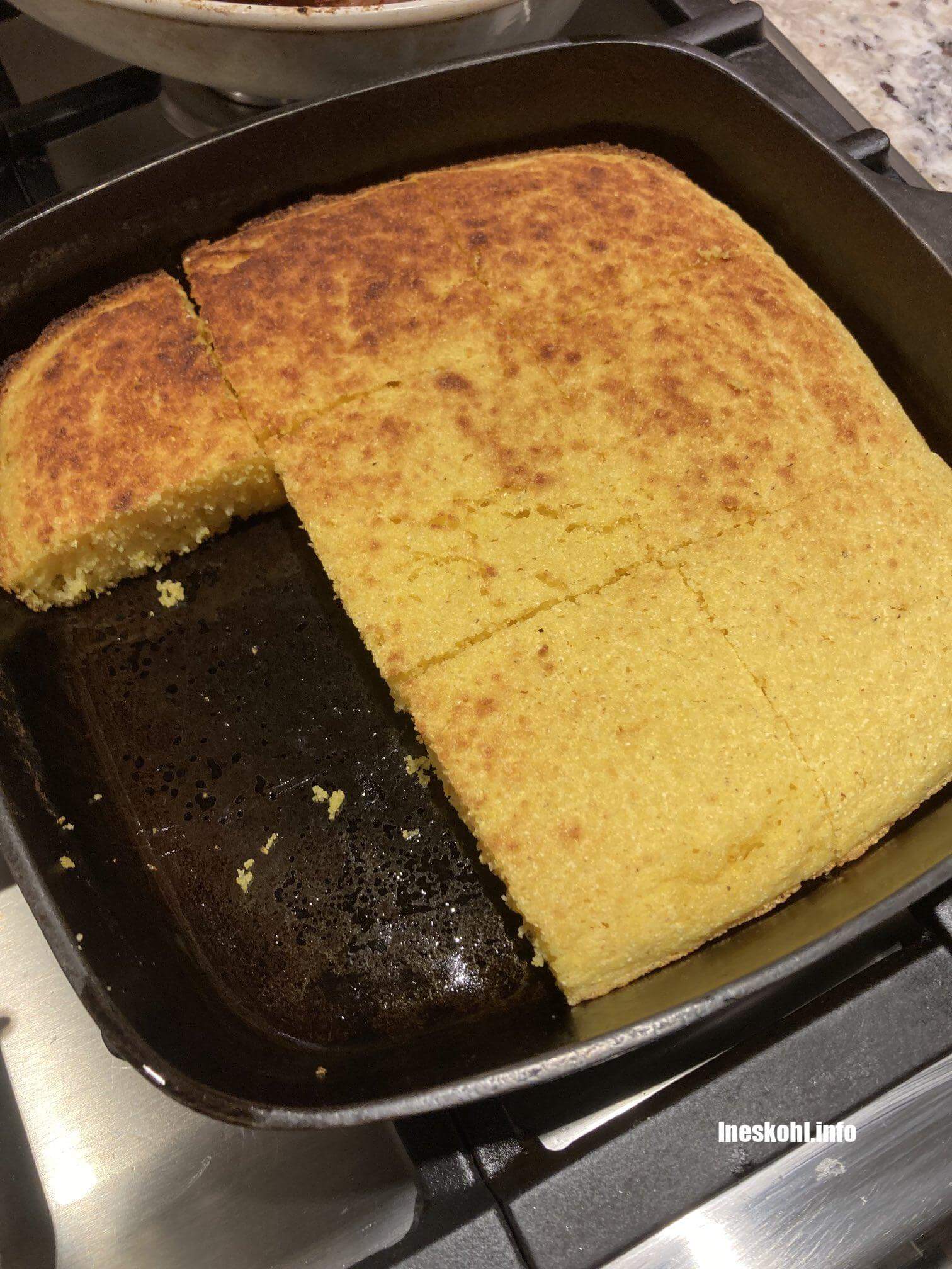 SOUTHERN BUTTERMILK CORNBREAD